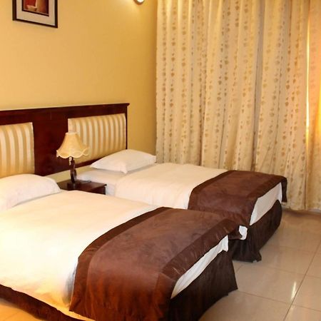 Aryana Hotel อัล บูรัยมิ ภายนอก รูปภาพ